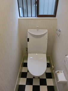 家族のための快適トイレ完成しました！01