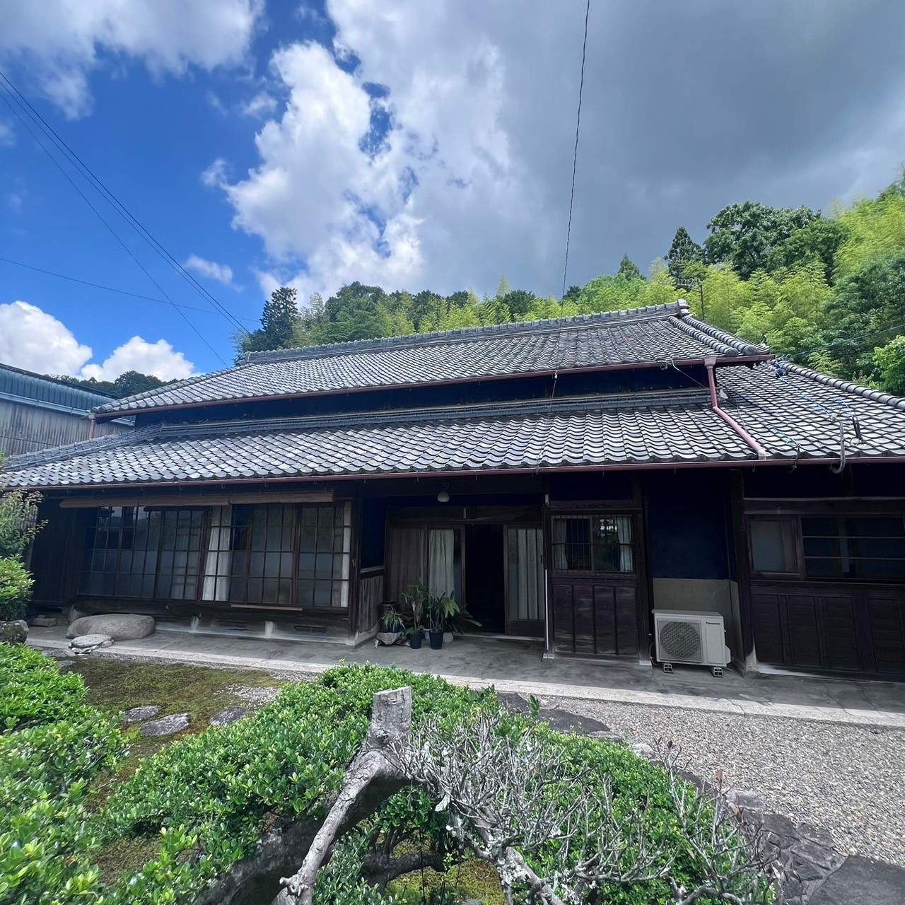 過去と未来を編み直す再生の軌跡。施工前01