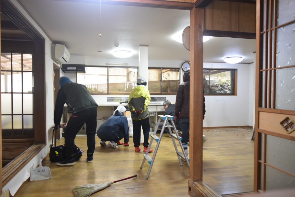 1742163412907-1024x683 古民家DIY！②