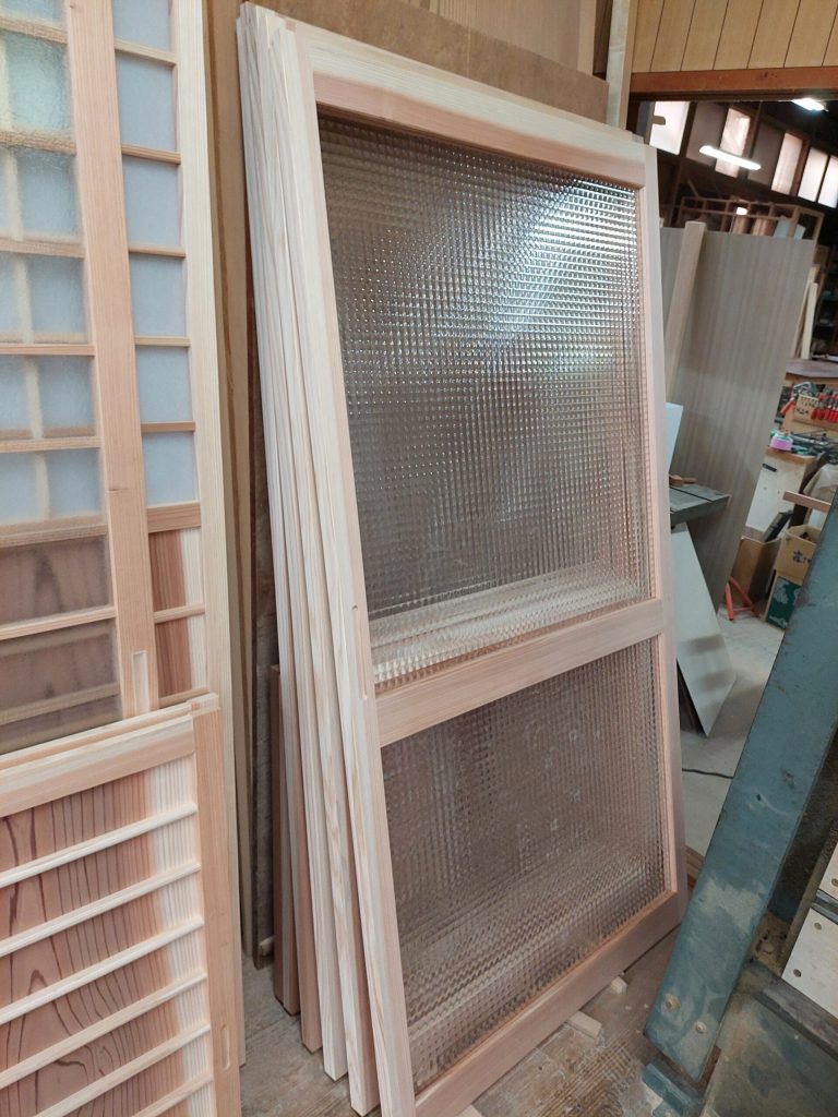 button-only@2x 古民家と新しい建具