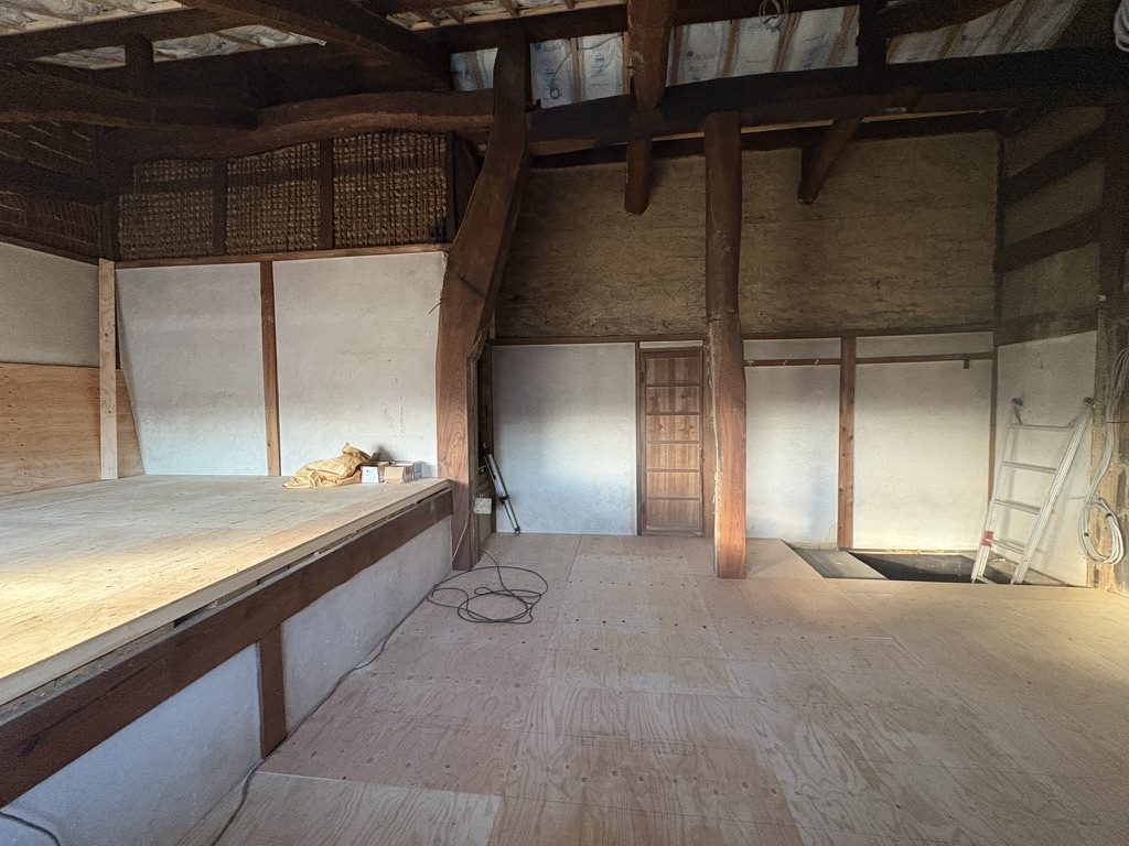 button-only@2x 大きな梁を見せる（T様邸）