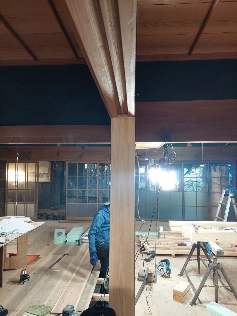 button-only@2x 古民家を支える耐震工事（T様邸）