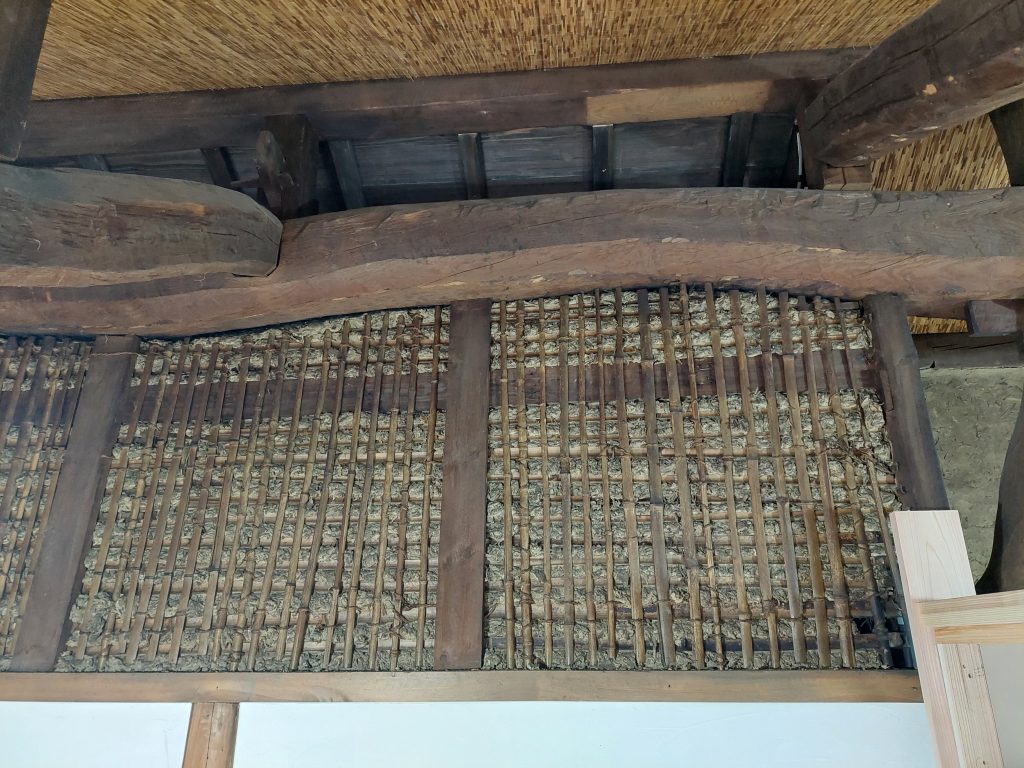 20260312_170447-1024x768 土壁の中にある職人の技